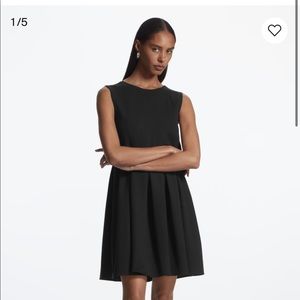 Pleated mini dress classic